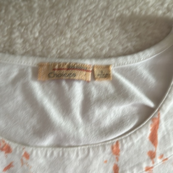 Weekend Choices short sleeved Tshirt. Large. Scoop necked.Sequinced front. - Picture 6 of 6